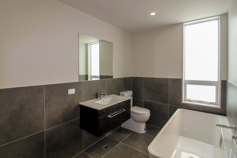Photo of property in 6u9 Bushland Grove, Paparangi, Wellington, 6037