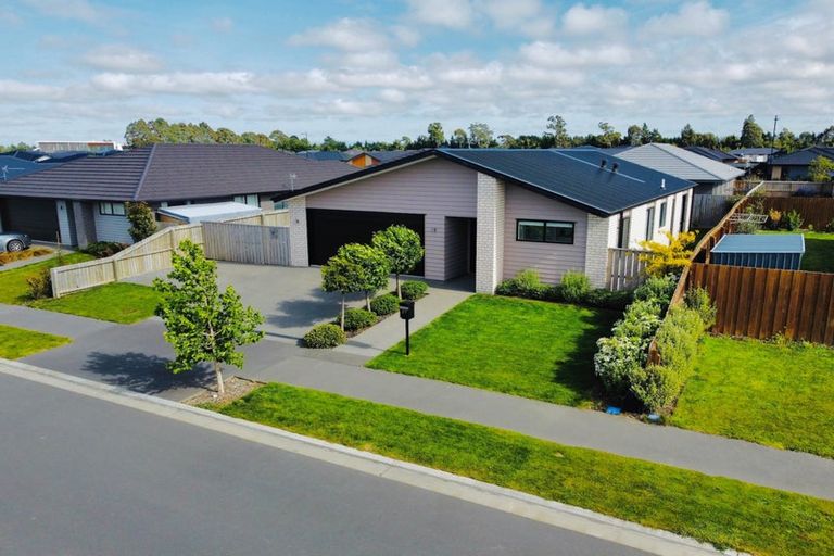 Photo of property in 27 Nicolau Avenue, Rolleston, 7615