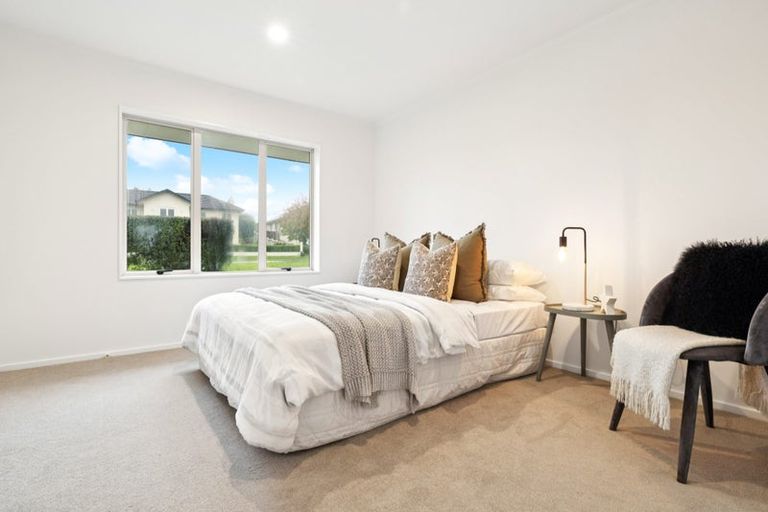 Photo of property in 58 Lough Bourne Drive, Pukekohe, 2120