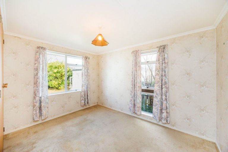 Photo of property in 4 Waihi Place, Westbrook, Palmerston North, 4412