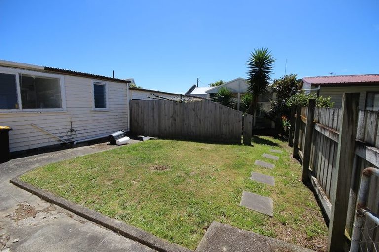 Photo of property in 63 Constable Street, Newtown, Wellington, 6021