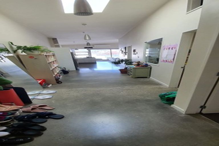Photo of property in 25u2 Home Street, Mount Victoria, Wellington, 6011