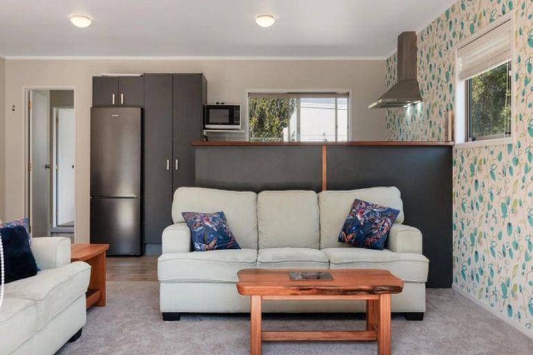 Photo of property in 128b Karewa Parade, Papamoa Beach, Papamoa, 3118