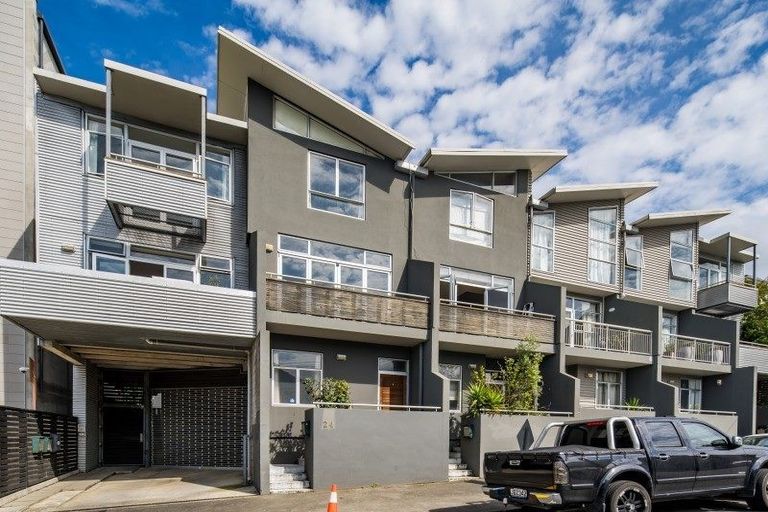 Photo of property in Mondrian Townhouses, 2/24 Hanson Street, Mount Cook, Wellington, 6021