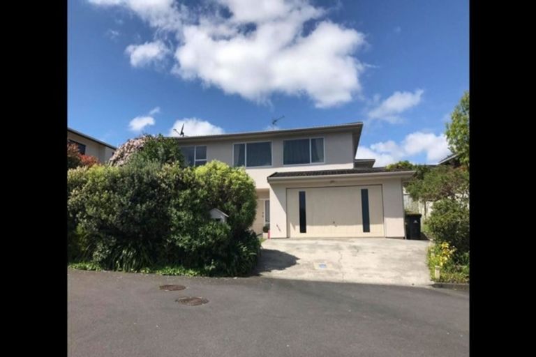 Photo of property in 70 Sailmaker Close, Whitby, Porirua, 5024