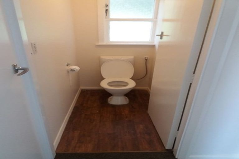 Photo of property in 27 Fraser Street, Wainuiomata, Lower Hutt, 5014