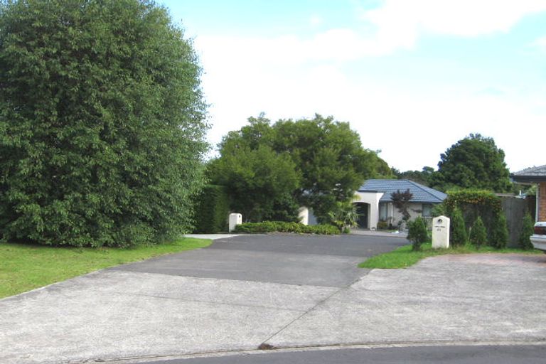 Photo of property in 73 Kingdale Road, Henderson, Auckland, 0610