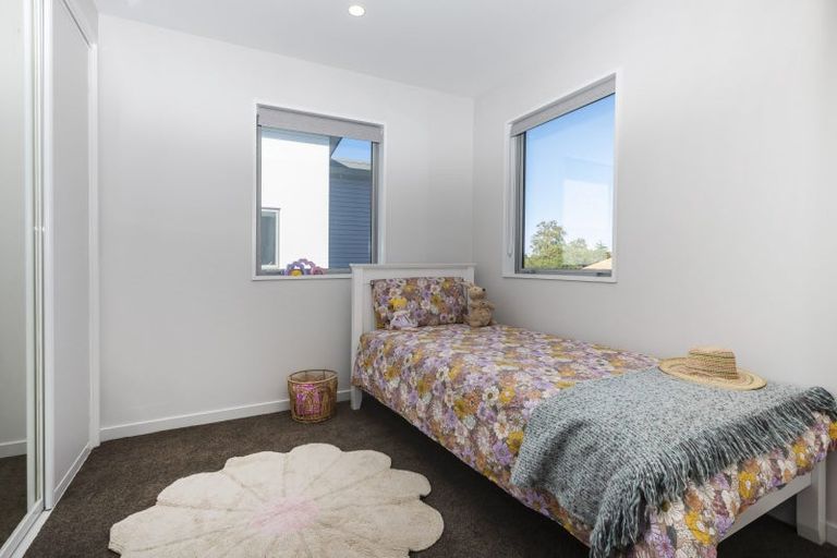 Photo of property in 21 Kakapo Lane, Redwood, 8051