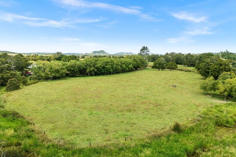 Photo of property in 2143 State Highway 1, Hukerenui, Hikurangi, 0182