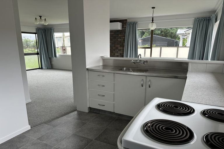 Photo of property in 12a Hastings Street, Te Puke, 3119