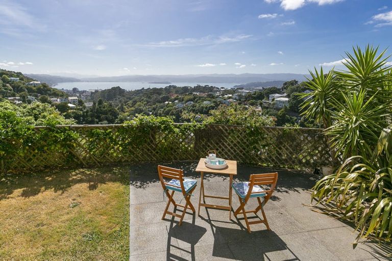 Photo of property in 8 Thorby Street, Northland, Wellington, 6012