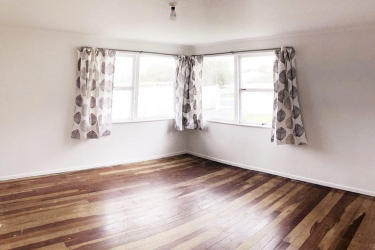 Photo of property in 86 Harrington Road, Henderson, Auckland, 0610