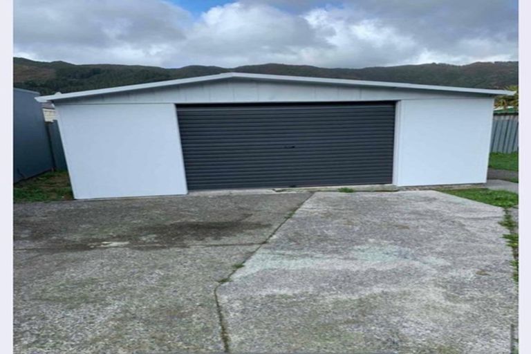 Photo of property in 20 Hamstead Street, Wainuiomata, Lower Hutt, 5014