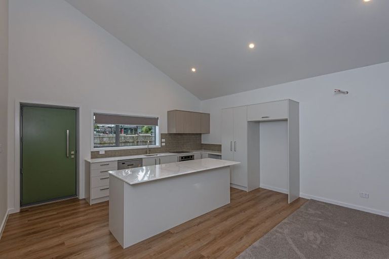 Photo of property in 16 Martin Street, Palmerston North, 4414