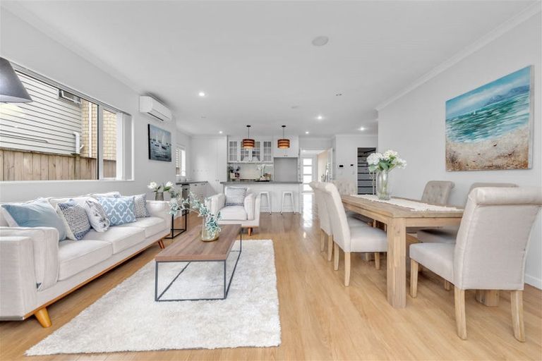Photo of property in 69 Castlederg Drive, Flat Bush, Auckland, 2019