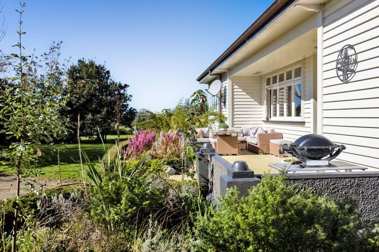 Photo of property in 1170a South Road, Manaia, 4678
