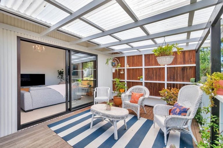 Photo of property in 14 Putney Place, Ranui, Auckland, 0612
