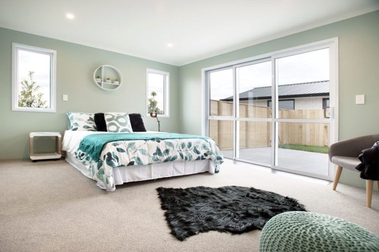 Photo of property in 9 Papaview Road, Papakura, 2110