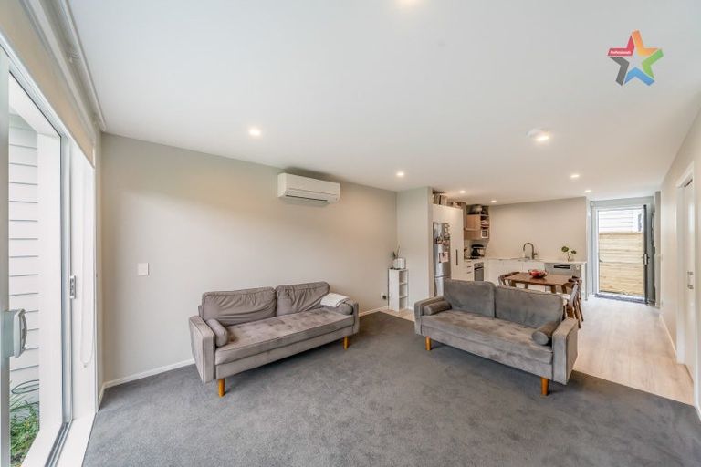 Photo of property in 3/41 Main Road, Wainuiomata, Lower Hutt, 5014