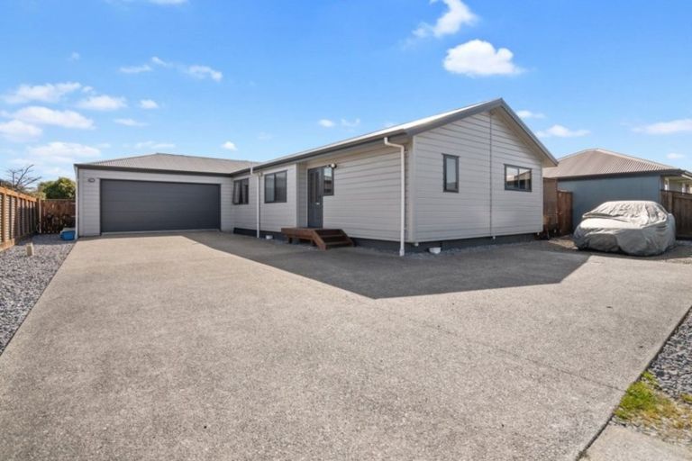 Photo of property in 18 Curtis Street, Stoke, Nelson, 7011