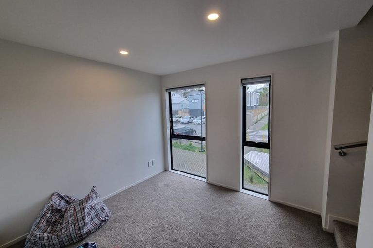 Photo of property in 53 Morihana Close, Glen Eden, Auckland, 0602