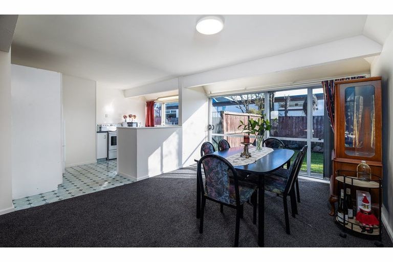 Photo of property in 38 Reynolds Avenue, Bishopdale, Christchurch, 8053