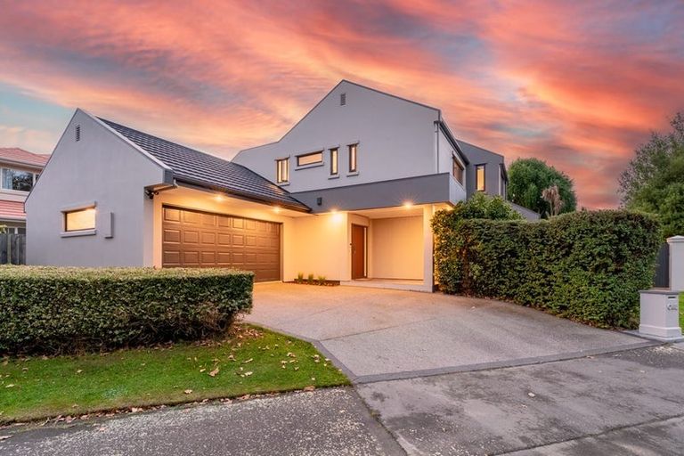 Photo of property in 1 Sharnbrook Lane, Casebrook, Christchurch, 8051