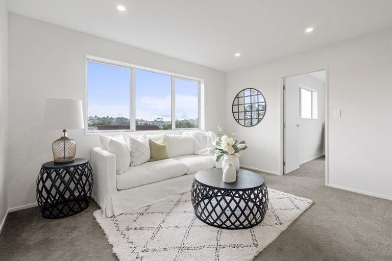 Photo of property in 47a Reynella Drive, Massey, Auckland, 0614