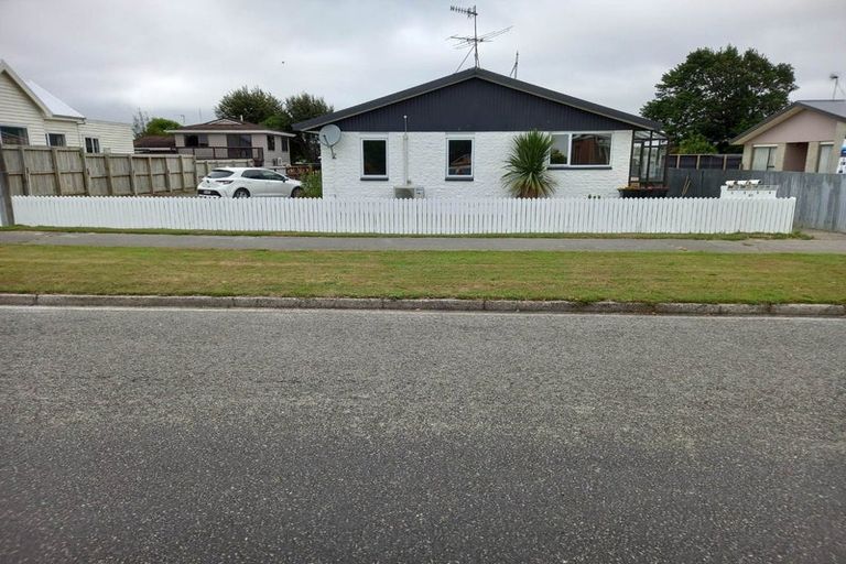 Photo of property in 41 Robertson Street, Richmond, Invercargill, 9810