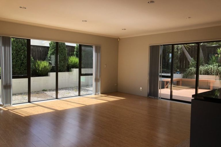 Photo of property in 104 Cyril French Drive, Flat Bush, Auckland, 2016