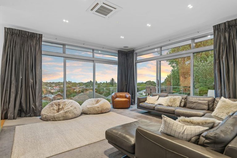 Photo of property in 118a Centaurus Road, Huntsbury, Christchurch, 8022