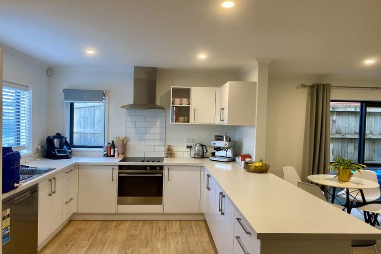 Photo of property in 97 Banks Street, Marfell, New Plymouth, 4310