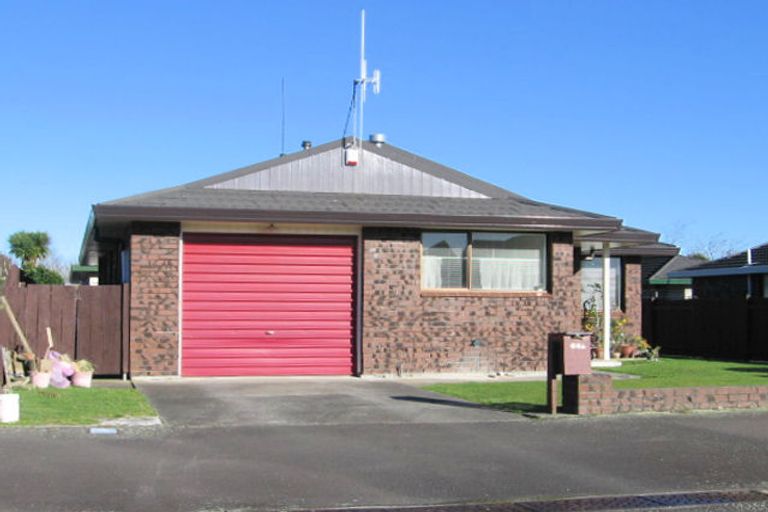 Photo of property in 5/64 Albert Street, Palmerston North, 4414