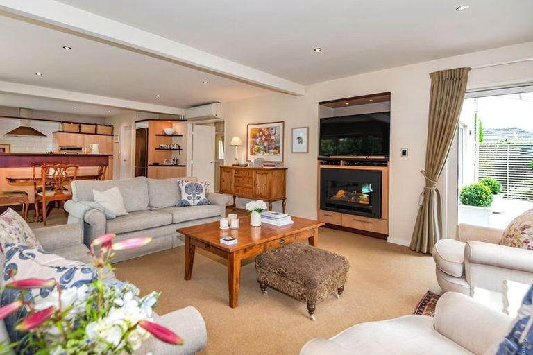 Photo of property in 11a Prossers Road, Saint Martins, Christchurch, 8022