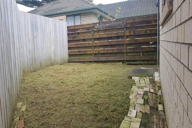 Photo of property in 52a Rimu Street, New Lynn, Auckland, 0600