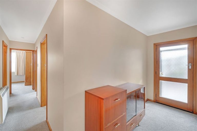 Photo of property in 61 Boston Avenue, Hornby, Christchurch, 8042