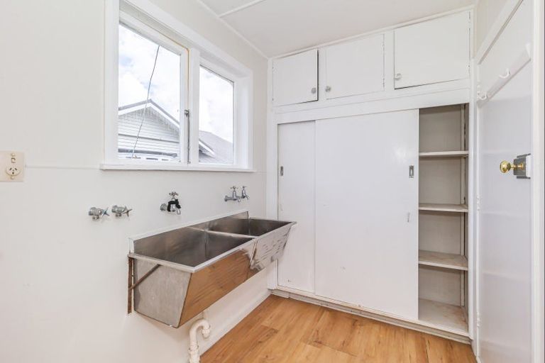 Photo of property in 59 Tiro Tiro Road, Levin, 5510