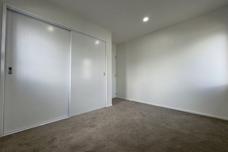 Photo of property in 466a Massey Road, Mangere East, Auckland, 2024