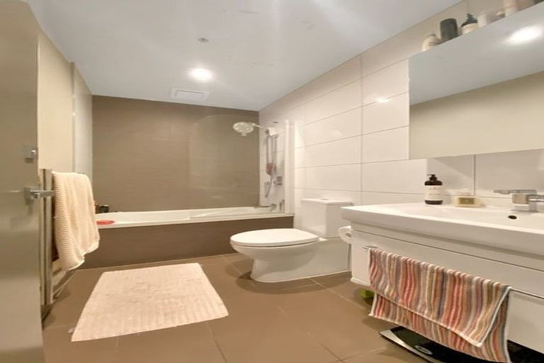 Photo of property in Revolucion Apartments, 202s/28 Torrens Terrace, Mount Cook, Wellington, 6011