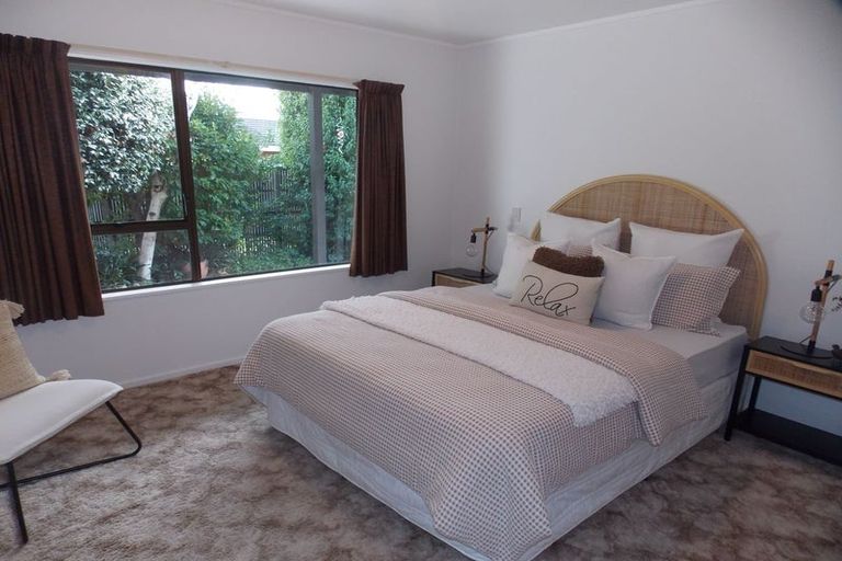 Photo of property in 16 Willowstream Grove, Cloverlea, Palmerston North, 4412
