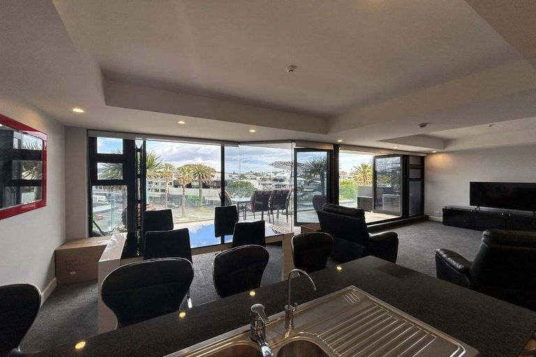 Photo of property in 314 Maunganui Road, Mount Maunganui, 3116