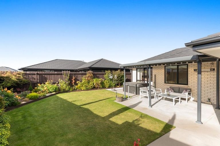 Photo of property in 3 Pierce Street, Marshland, Christchurch, 8083