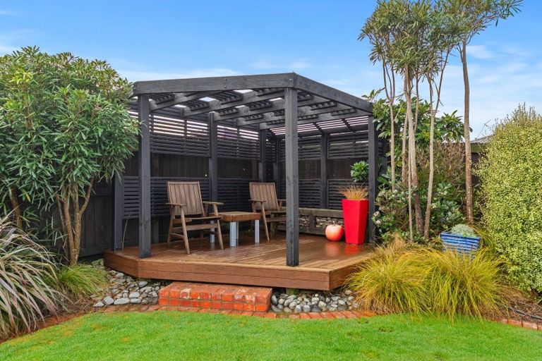 Photo of property in 47 James Drive, Diamond Harbour,  8971