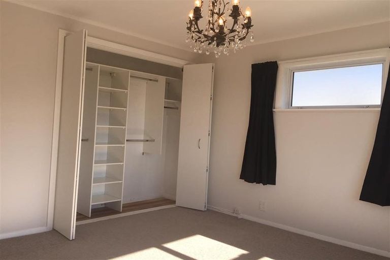 Photo of property in 41 Larsen Crescent, Tawa, Wellington, 5028
