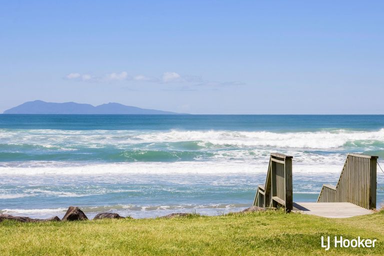Photo of property in 2 Hillary Street, Waihi Beach, 3611