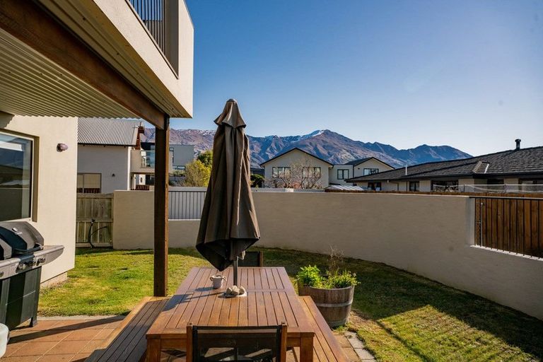 Photo of property in 17a Mataraki Place, Wanaka, 9305