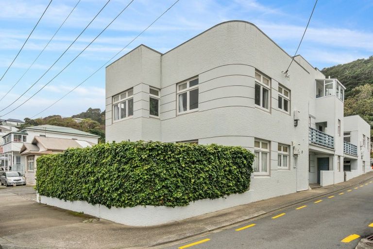 Photo of property in 6/1 Rixon Grove, Mount Victoria, Wellington, 6011