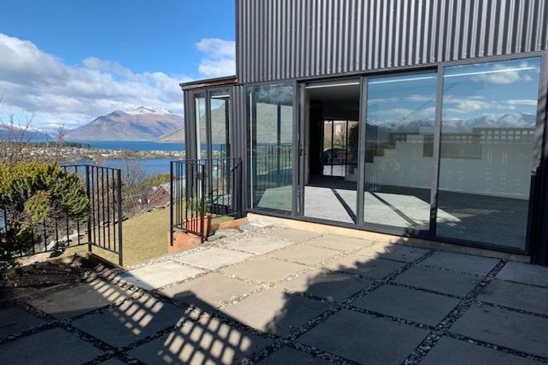 Photo of property in 25 Highview Terrace, Queenstown, 9300