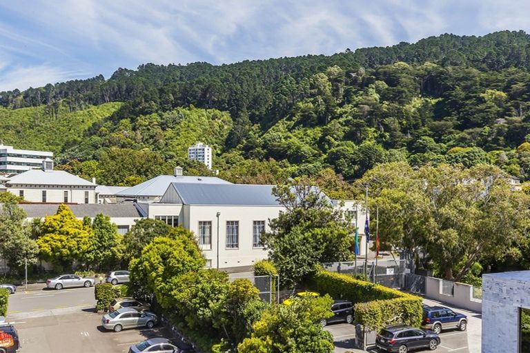 Photo of property in Hobson Court Flats, 42/70u Hobson Street, Thorndon, Wellington, 6011