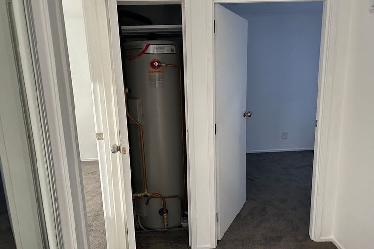 Photo of property in 4/18 Bevyn Street, Castor Bay, Auckland, 0620